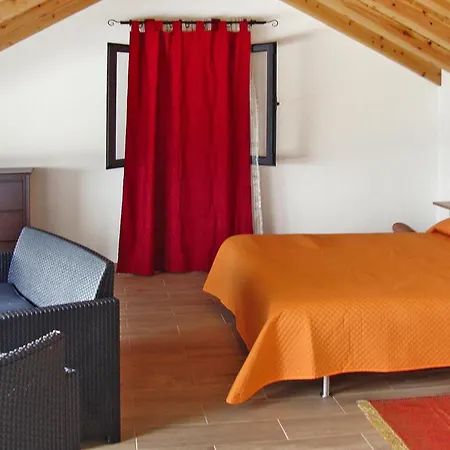 Casa vacanze Semi Detached Pra Nha De Baixo Pico Azores *