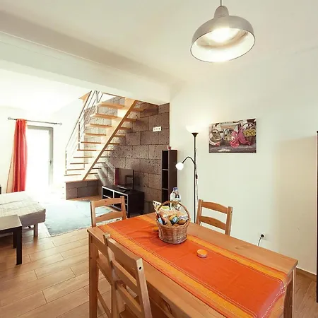 Semi Detached Pra Nha De Baixo Pico Azores Casa vacanze Prainha (Sao Roque do Pico)
