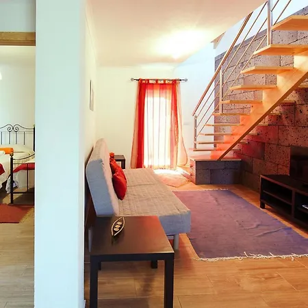 Semi Detached Pra Nha De Baixo Pico Azores Casa vacanze *
